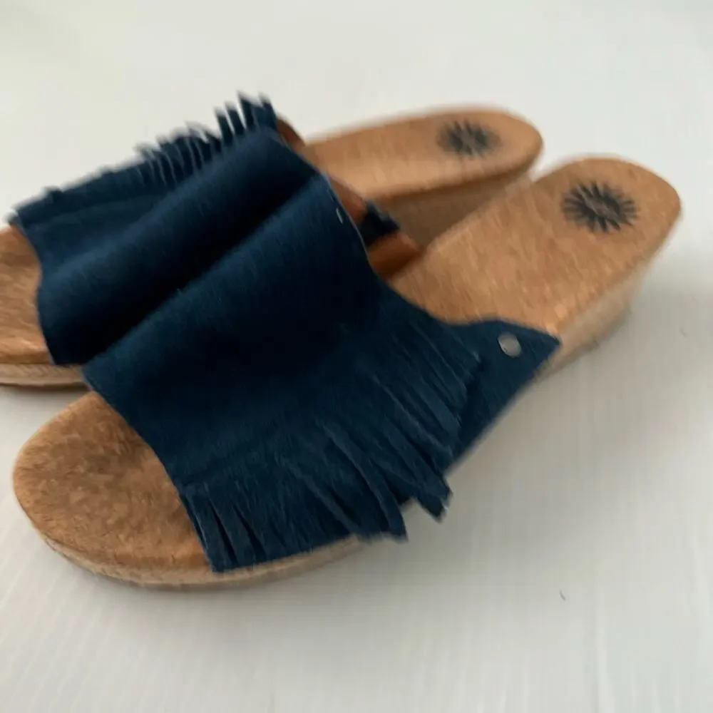 Ugg Dane suede fringe wedge espadrille sandals blue size 10